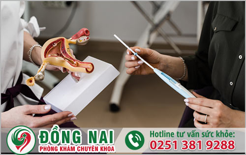 Ngăn chặn tình trạng khí hư có mùi hôi bằng cách nào?